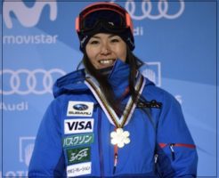 小野塚彩那